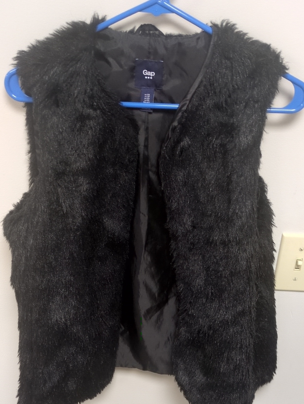 GAP Black Faux Fur Teddy Vest - Sleeveless Plush Layer